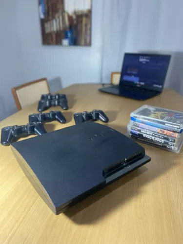 PS3 COMPLETO! 3 CONTROLES + 7 JOGOS FÍSICOS + DESBLOQUEADO - pronto para jogar! ?