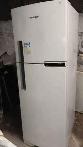 Vendi.se uma geladeira Brastemp 90 dia de garantia
