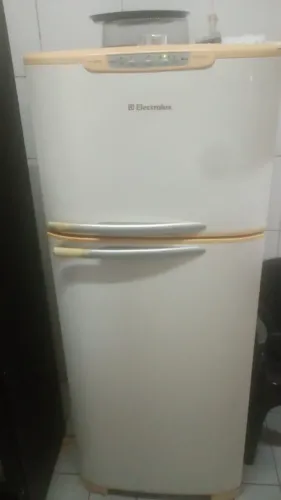 Vendo Geladeira frost free