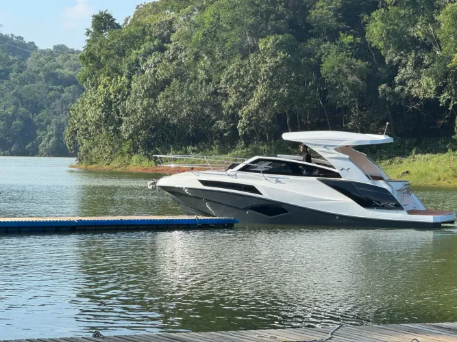 Lancha nx Boats 340 apenas 20 horas água doce