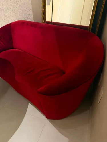 Sofá veludo vermelho 1.80cm