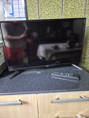 TV Philco 28? LED com controle remoto