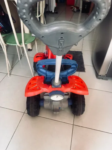VENDE-SE QUADRICICULO SPIDER MAN