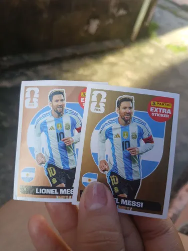 Vendo figurinhas legends da copa 2026.