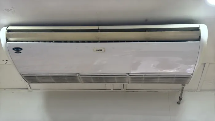 Ar condiconado 58.000 btus teto Carrier