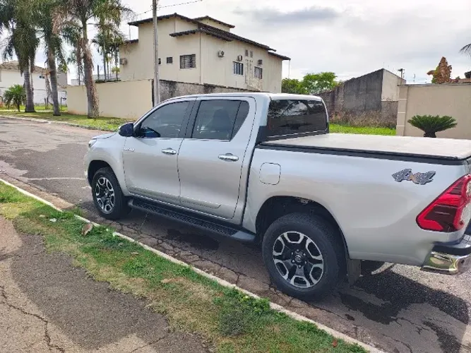 Toyota Hilux CD SRX 4X4 2.8 TDI 16V Diesel Aut. 2025