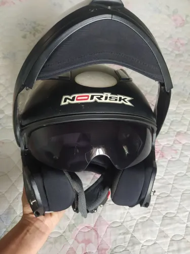 Capacete Norisk Robocop