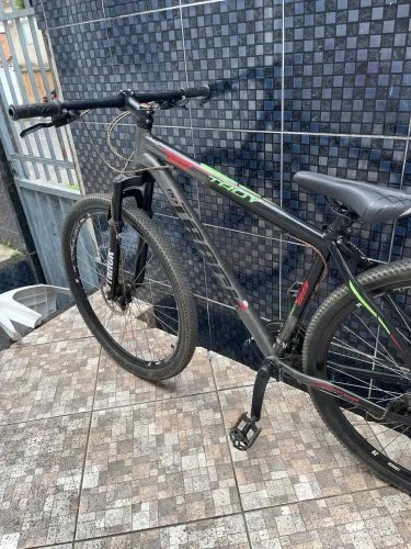 ? BICICLETA TRACK ARO 29 - PRONTA PARA PEDALAR! ?