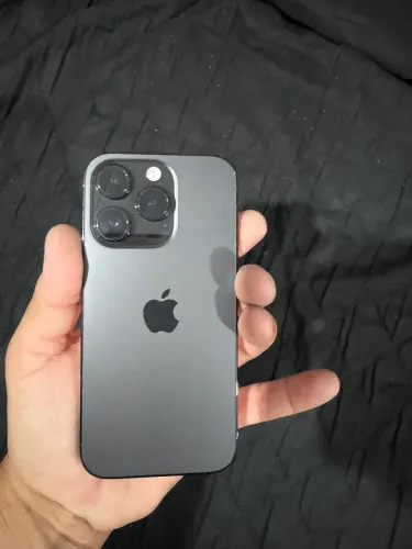 Vendo um iPhone 14 Pro
