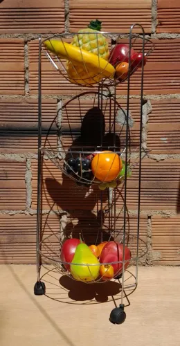 Fruteira Em Ferro De 3 Andares De Cestos - Com Rodinhas