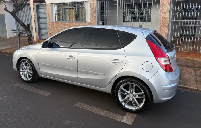 Hyundai I30 2.0 16V 145cv 5P Aut. 2011