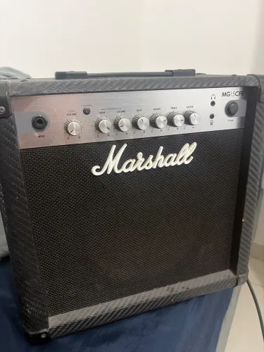 Amplificador Marshall MG15CFR