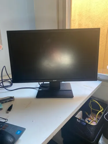 Monitor Acer V246HL 24 Full HD - Excelente estado