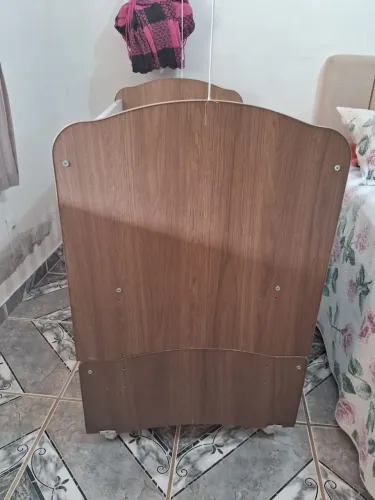 Berço infantil com colchão. Tudo novo 