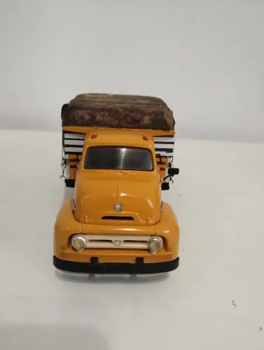 Miniatura caminhão Ford Coe C-600 1953 "Big Job" FIRST Gear 1/34
