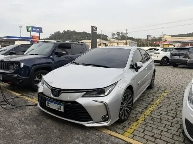 Toyota Corolla Altis Prem. Hybrid 1.8 Flex AUT 2022