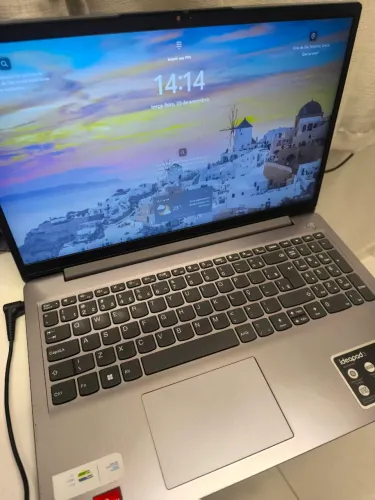 Lenovo IdeaPad 3 Ryzen 7 5700U | 20GB RAM | SSD 256GB | Radeon