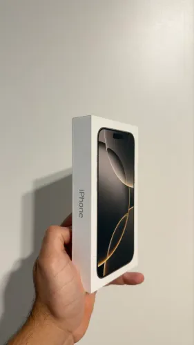 Apple iPhone 16 PRO MAX LACRADO Aju