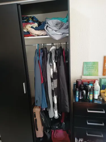 Guarda roupas preto Casal 4 portas correr