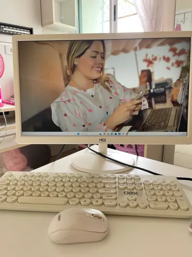 Monitor HQ Screen 