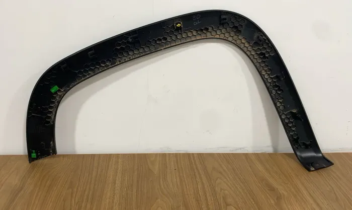 Moldura dianteira Strada 2020