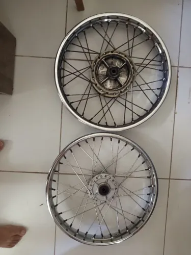 Calha da Titan 2015,aro 18,completas.