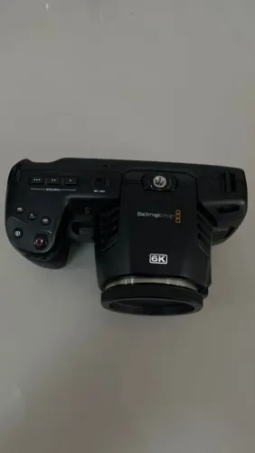 Blackmagic Pocket Cinema Camera 6K Pro - Funciona - Defeito no Display