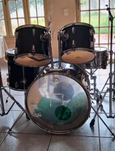 Bateria Yamaha DP Séries Só 1400