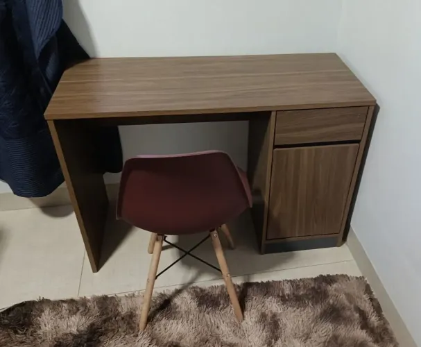 Cadeira com mesa, Em perfeito estado