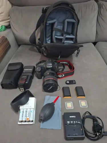 KIT FOTOGRÁFICO CANON EOS 6D MARK I + LENTE 24-105mm f/4 + FLASH