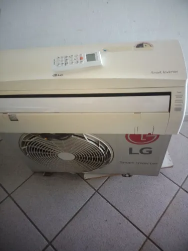 Ar condicionado inverter Lg smart com defeito