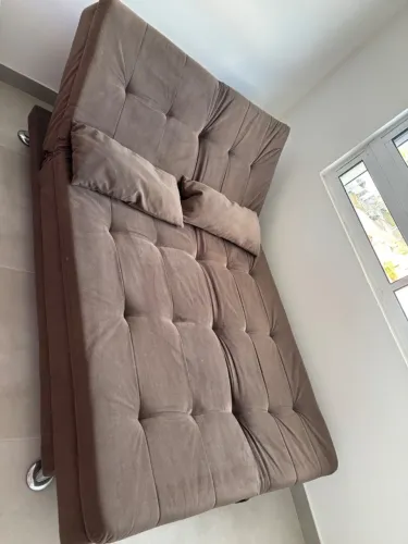 Sofá-Cama com Chaise Marrom em Excelente Estado - Retirada no Local