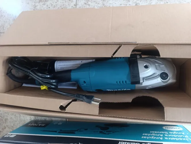 LIXADEIRA ANGULAR MAKITA 2200W NOVA COM NOTA FISCAL 