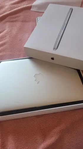 Macbook pro retina 13' early 2015