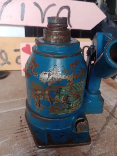 Vendo macaco hidráulico 50t
