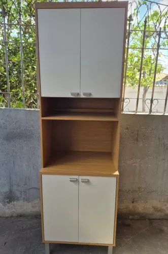 Armário de Cozinha/Multiuso em Madeira