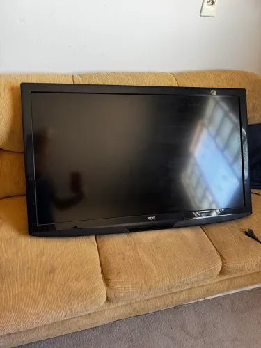 TV 42 polegadas AOC funcionando perfeitamente