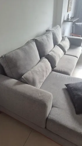 Sofá 3 lugares com chave 2,45m