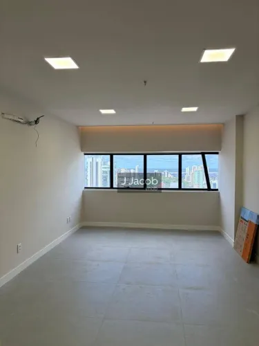 Alugo Sala de 30 m² no Ed. Arya Tower - bairro Umarizal