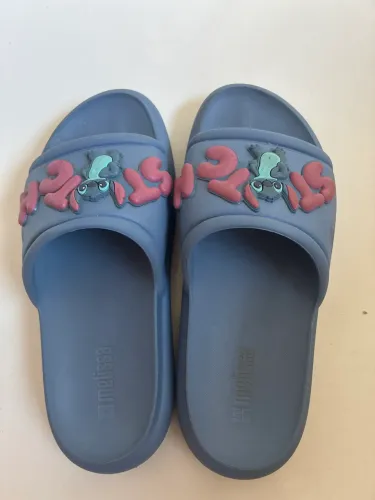 Chinelo Melissa stitch 
