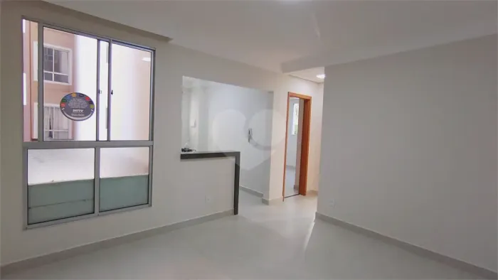 Apartamento á venda ou locação com 2 quartos no Residencial Salamanca - Sorocaba/SP