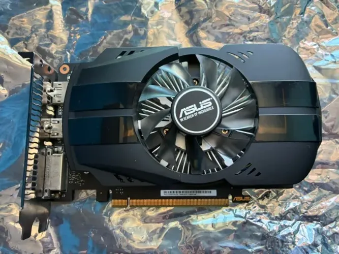 Placa de video GTX 1050ti 4gb Asus