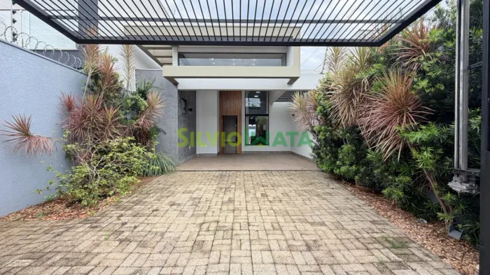 Casa a venda no bairro Jardim Guaporé - Maringá/PR