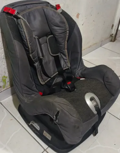 Cadeirinha para carro infantil