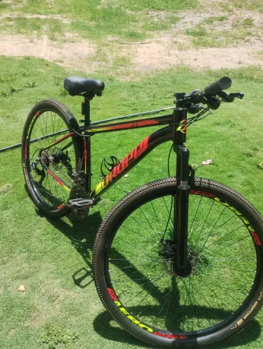 Vende -se bicicleta aro 29 com freio a disco nas duas rodas