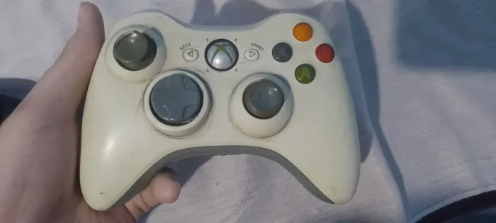 (VENDO CONTROLES DE XBOX 360 USADOS LEIA A DESCRIÇÃO)
