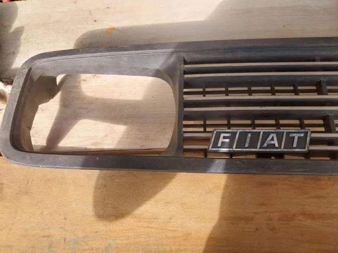 Grade dianteira linha Fiat 147 / oggi / panorama / Fiorino