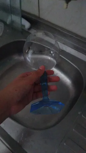 Taça original Bombay Sapphire com haste azul