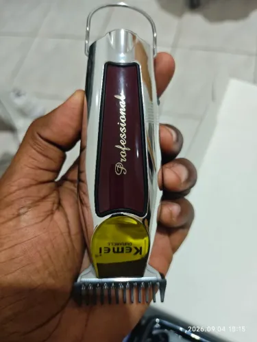Máquina de cortar cabelo kemei