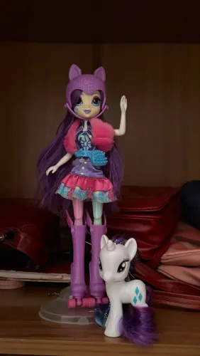 My little pony equestria girls Rarity friendship games + pônei